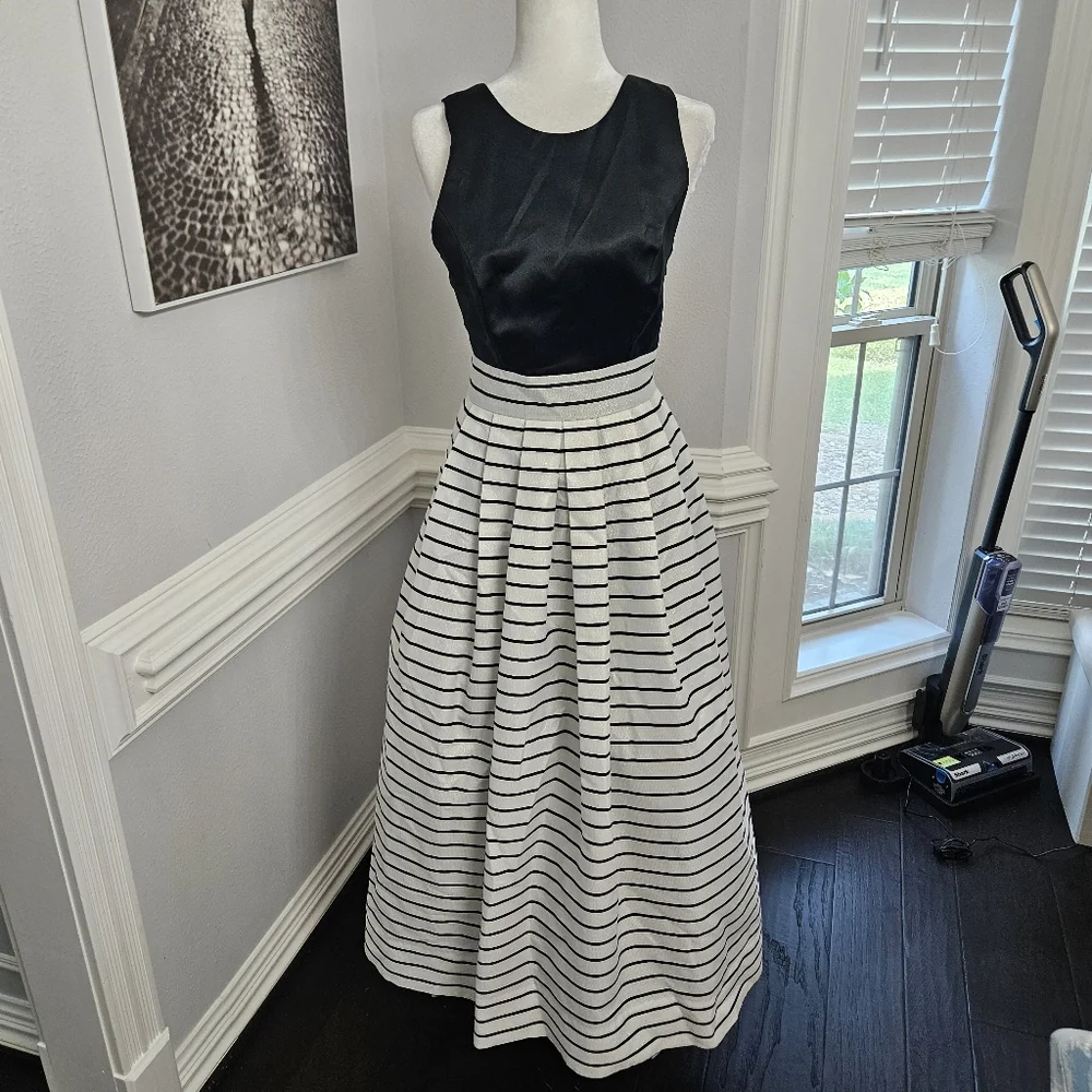 Ever Beauty Women’s 6 Gown black/white/gold Y2K Ball Gown - Picture 2 of 11